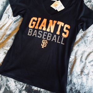San Francisco Giants women’s black tee